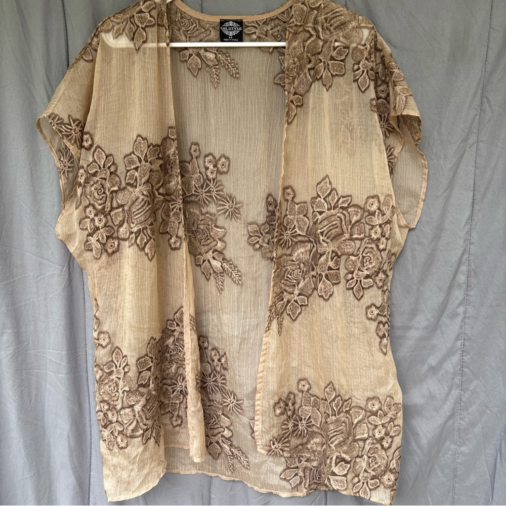 Beige Floral Lace Kimono Top